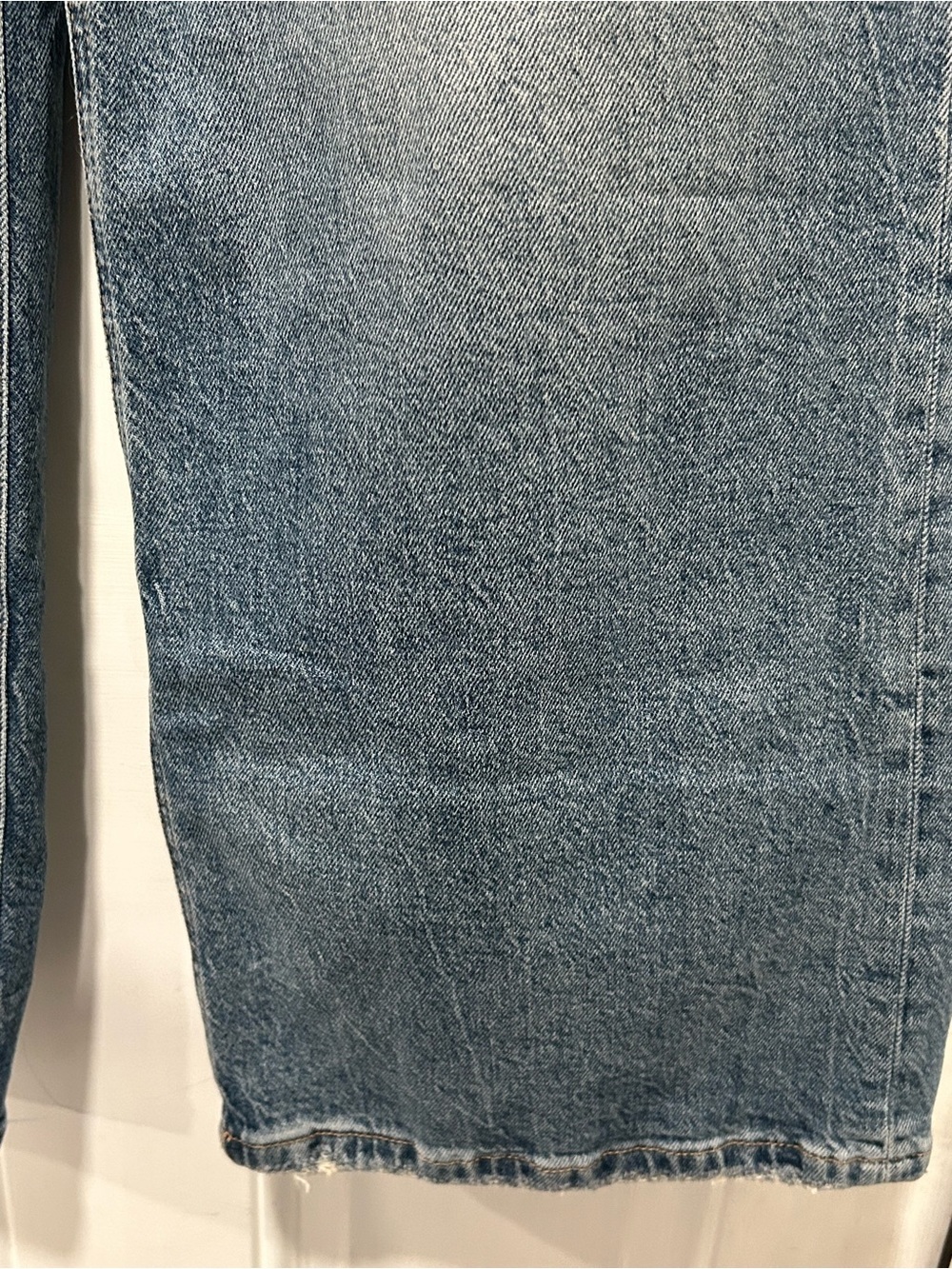 Good American Good Ease Relaxed Wide Leg Jeans Mid Rise Medium Wash Petite 6/28 - Picture 2 of 13